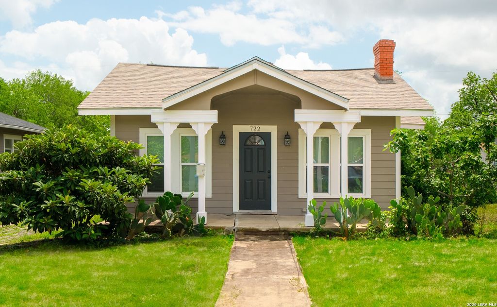 Photo of 722 Hammond Avenue, San Antonio, TX 78210 (MLS # 1962701)