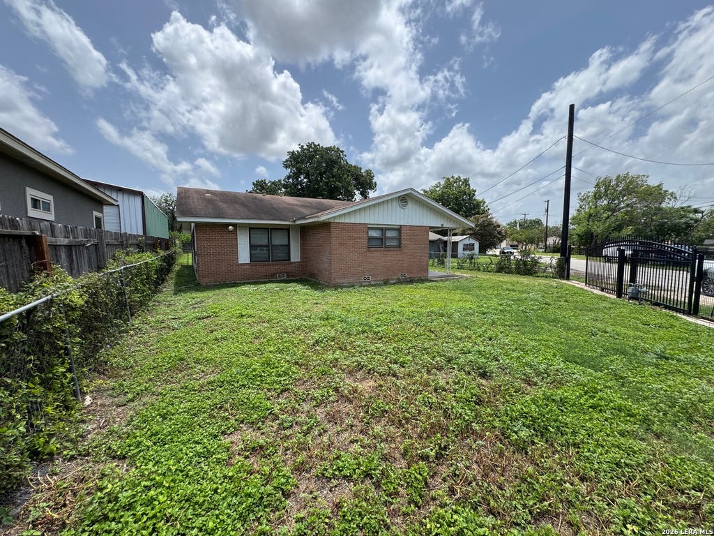 Photo of 118 GOFORTH DR, San Antonio, TX 78233 (MLS # 2001298)