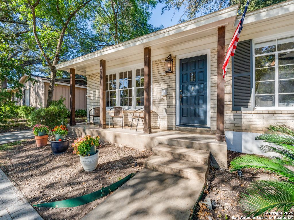 Photo of 1237 wiltshire, Terrell Hills, TX 78209 (MLS # 1922863)