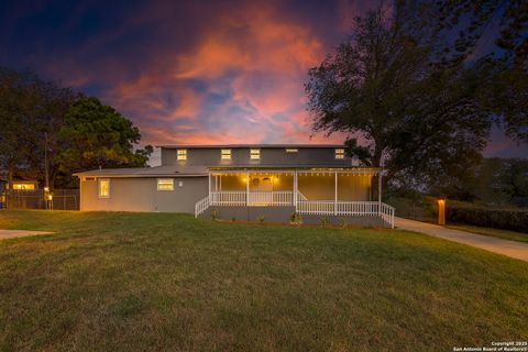 Search 4207 Waterwood Pass Elmendorf TX 78112