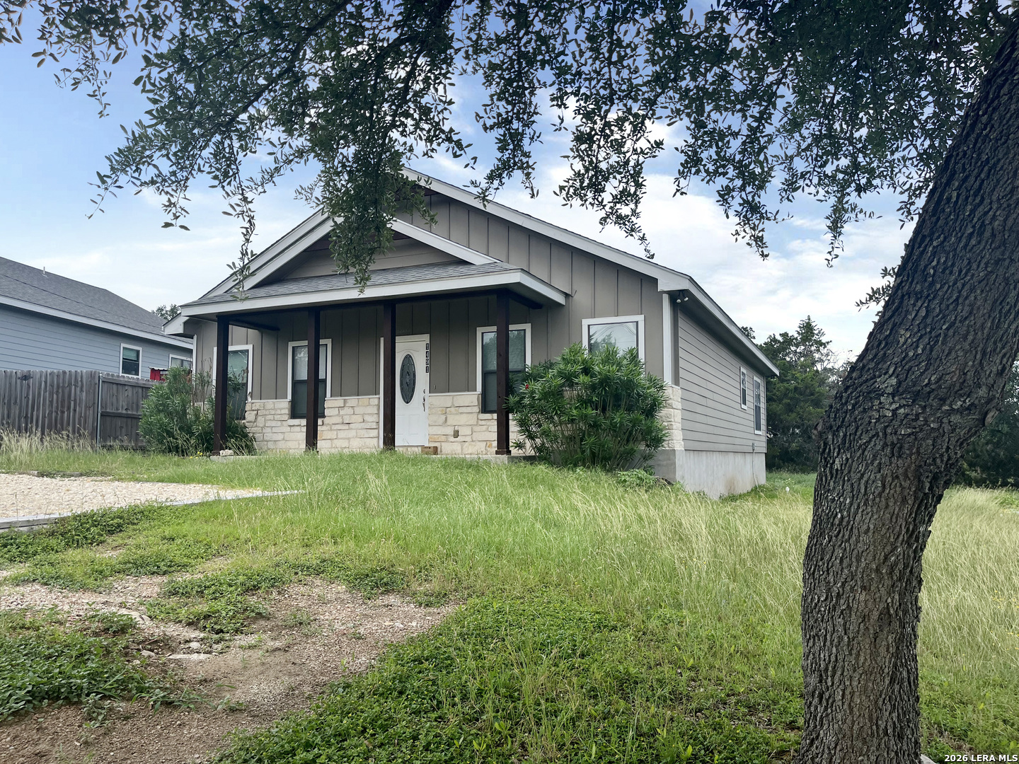 1491 Live Oak Dr