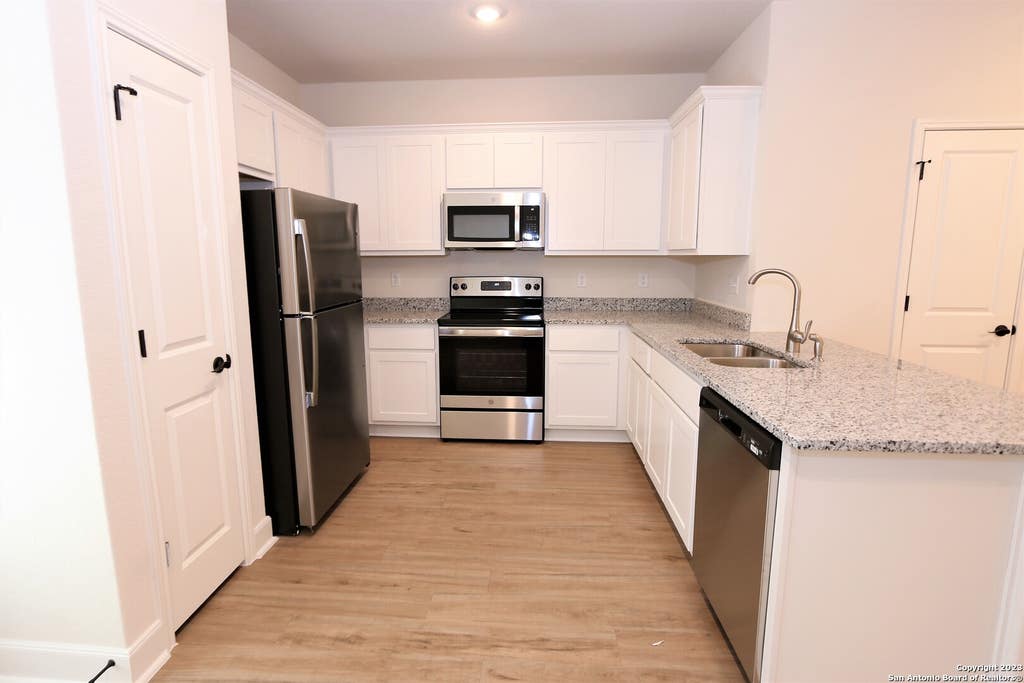 Photo of 10348 Lynwood Creek 102 #102, San Antonio, TX 78245 (MLS # 2003470)