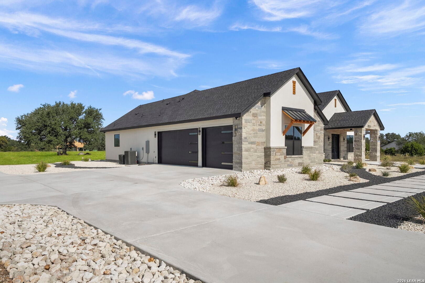 344 Buckskin Trail