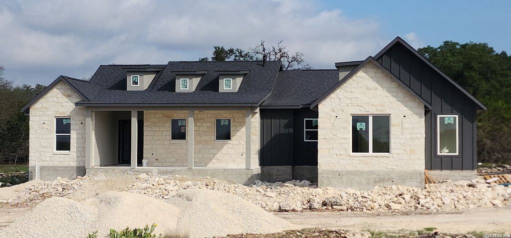 Photo of 129 Rayner Pl, Spring Branch, TX 78070 (MLS # 1958943)