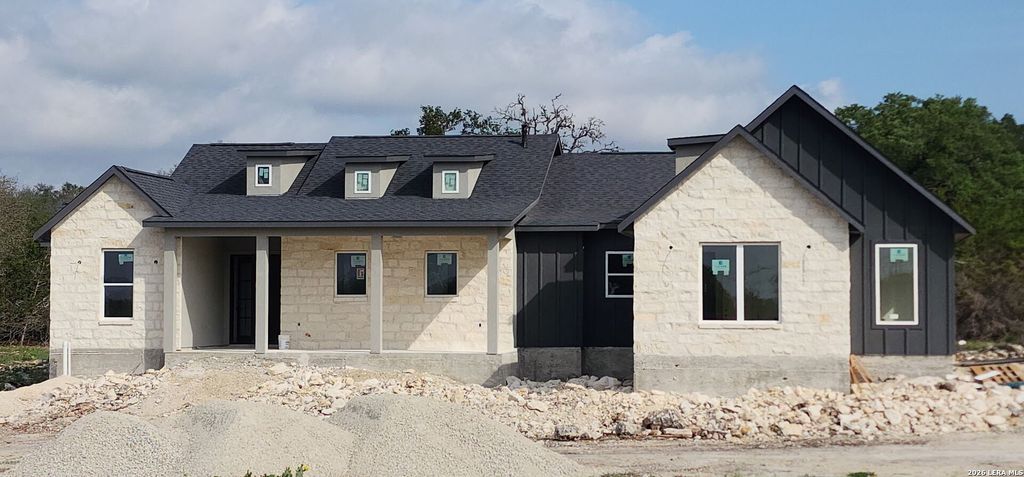 Photo of 129 Rayner Pl, Spring Branch, TX 78070 (MLS # 1958943)