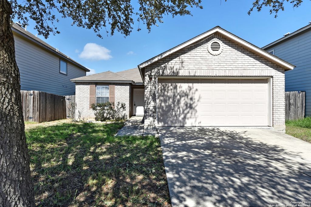 Photo of 943 CORMORANT, San Antonio, TX 78245 (MLS # 1913749)
