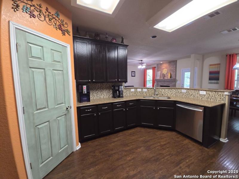 853 San Fernando
