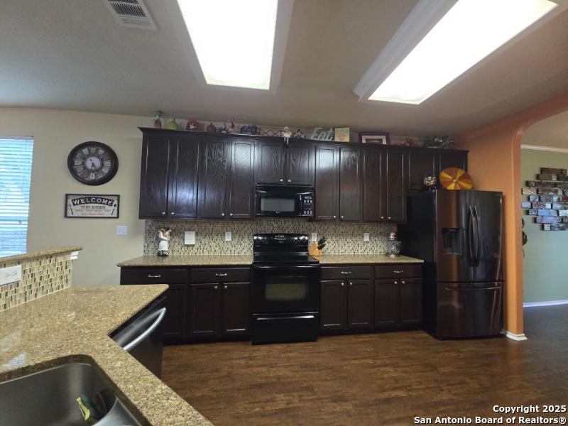 853 San Fernando