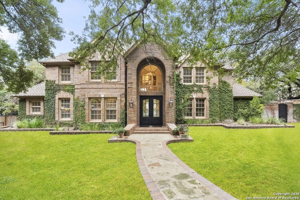 Photo of 360 PASEO ENCINAL ST, Olmos Park, TX 78212 (MLS # 1931723)