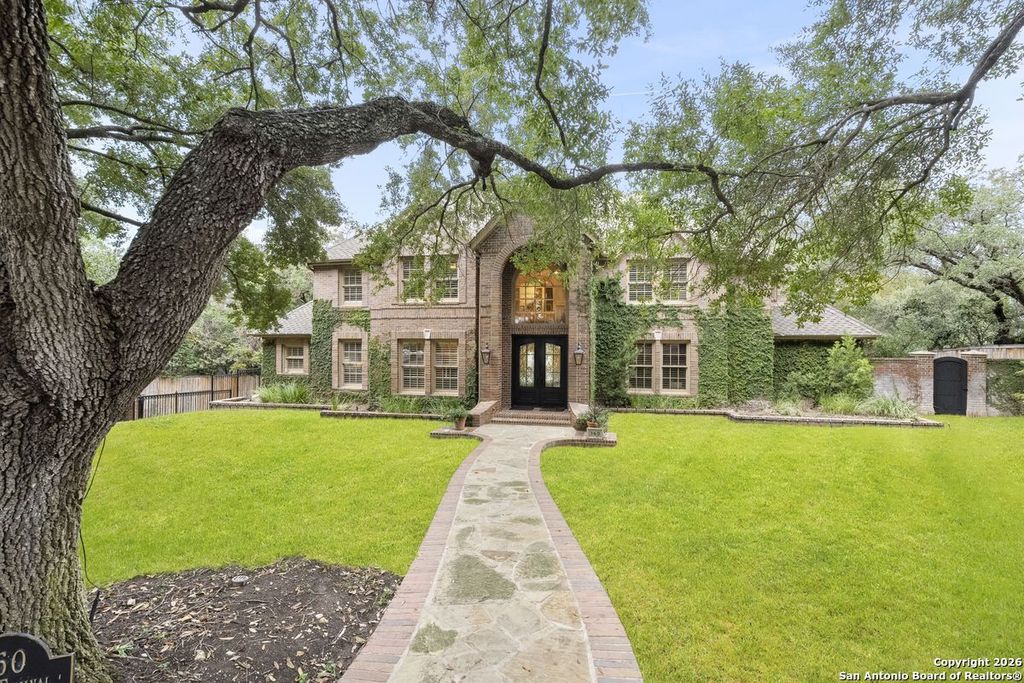 Photo of 360 PASEO ENCINAL ST, Olmos Park, TX 78212 (MLS # 1931723)