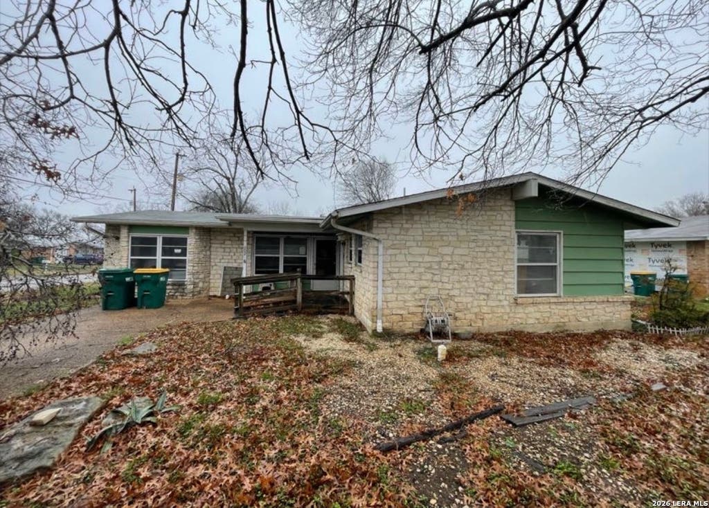 Photo of 602 E Langley, Universal City, TX 78148 (MLS # 1944221)