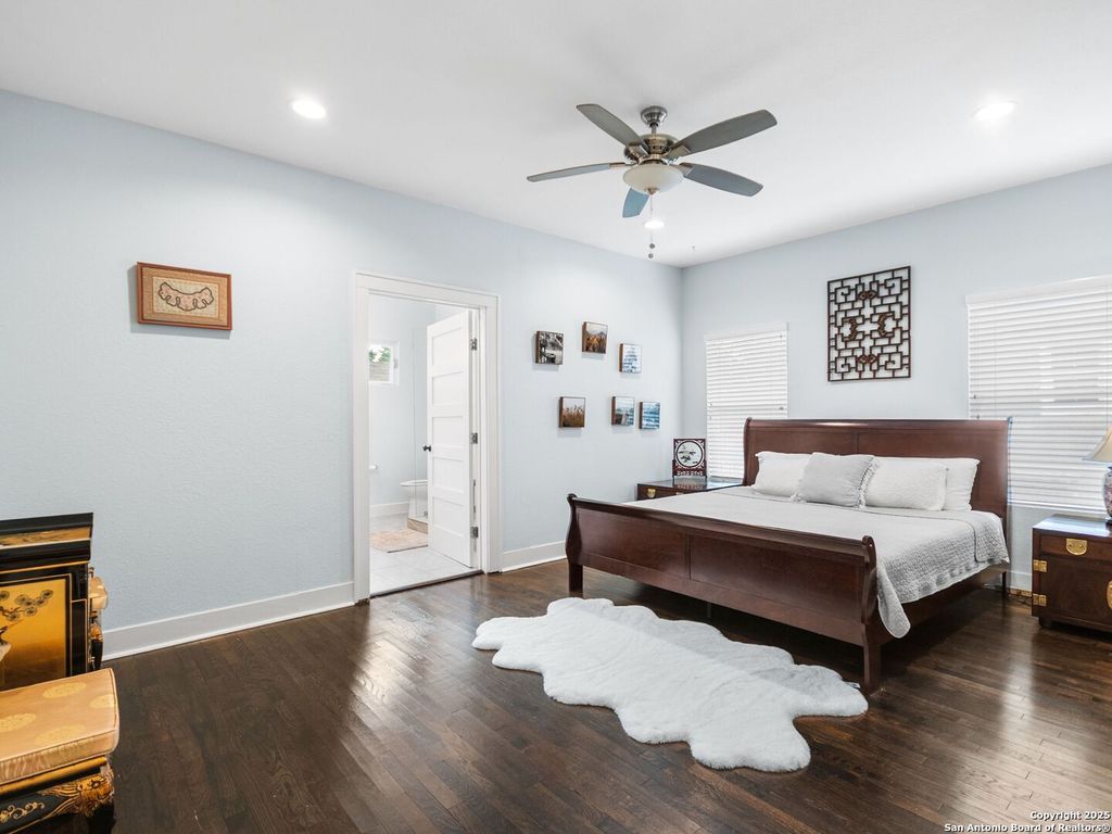 Photo of 1419 Schley Avenue, San Antonio, TX 78210 (MLS # 1916025)