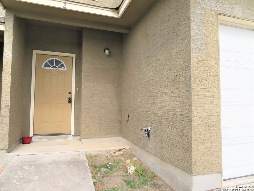 Photo of 14107 VENETO DR 4 #4, San Antonio, TX 78233 (MLS # 1992143)