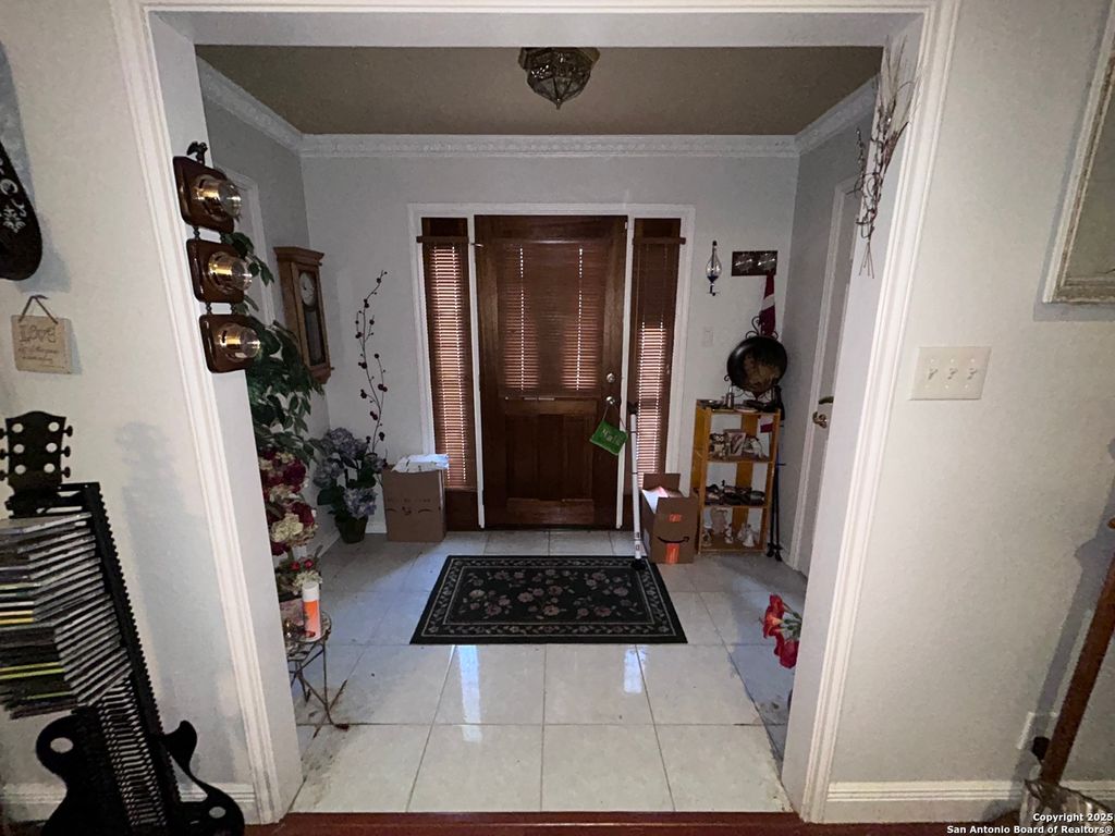 Photo of 1320 Continental, Pleasanton, TX 78064 (MLS # 1930588)
