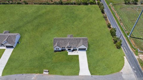Tiny photo for 122 Ranchero Way, Natalia, TX 78059 (MLS # 1896653)