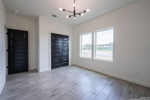 Tiny photo for 122 Ranchero Way, Natalia, TX 78059 (MLS # 1896653)