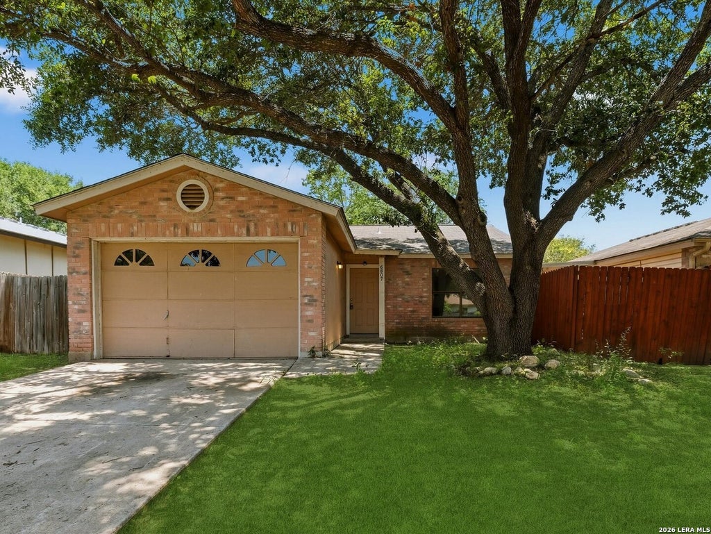 Photo of 6807 CELES MEADOW DR, Converse, TX 78109 (MLS # 1993590)