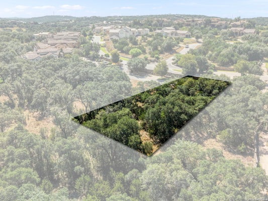 2 ALBERI LN, BOERNE, TX 78006 - Image b0e6072668a7328af39eeffe8ebedecc/2610352951