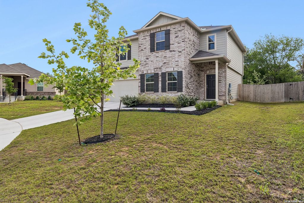 Photo of 605 Oleander Crk, Seguin, TX 78155 (MLS # 1964959)