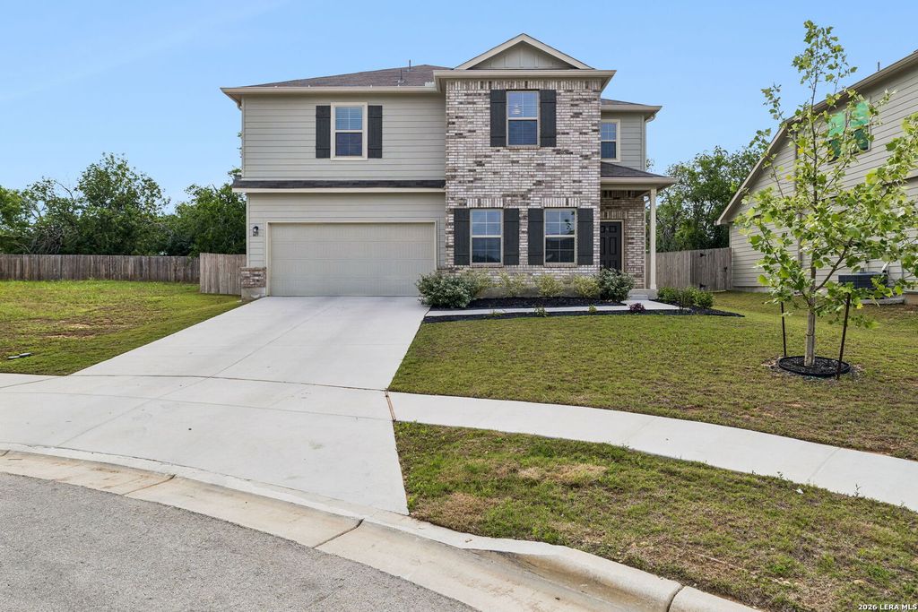 Photo of 605 Oleander Crk, Seguin, TX 78155 (MLS # 1964959)