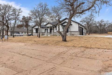 A home in La Vernia