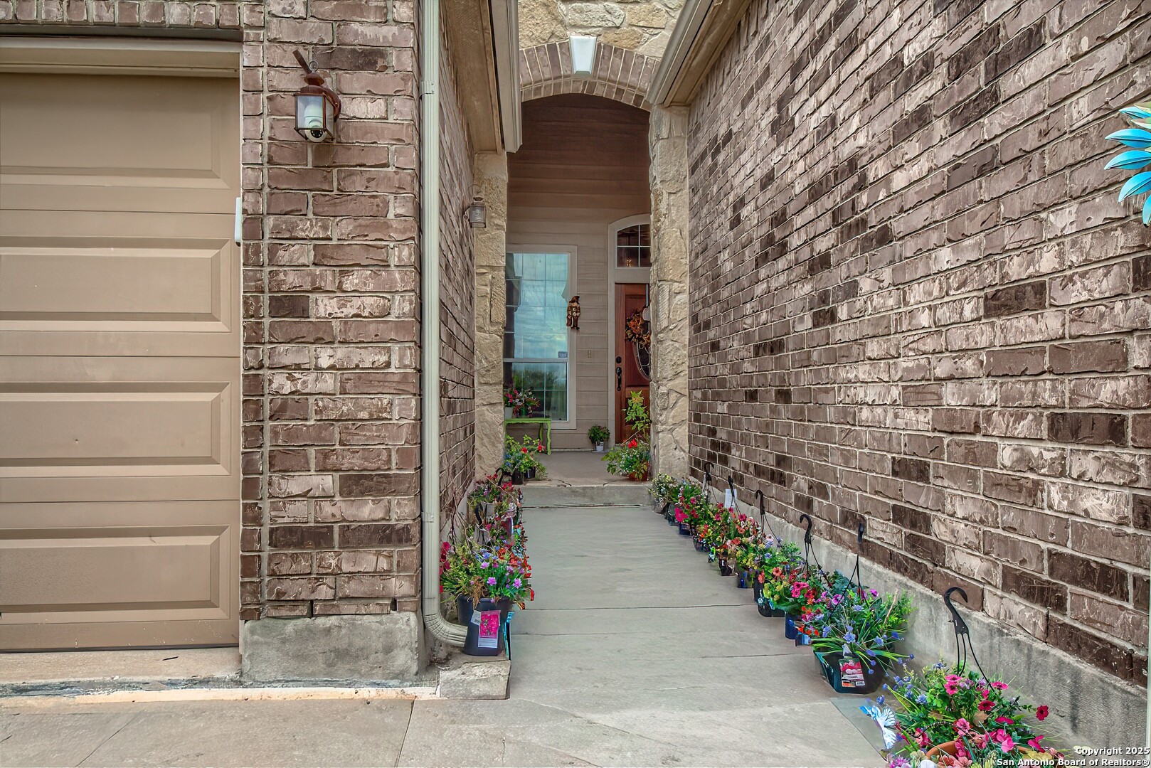 6368 Parsley Hill