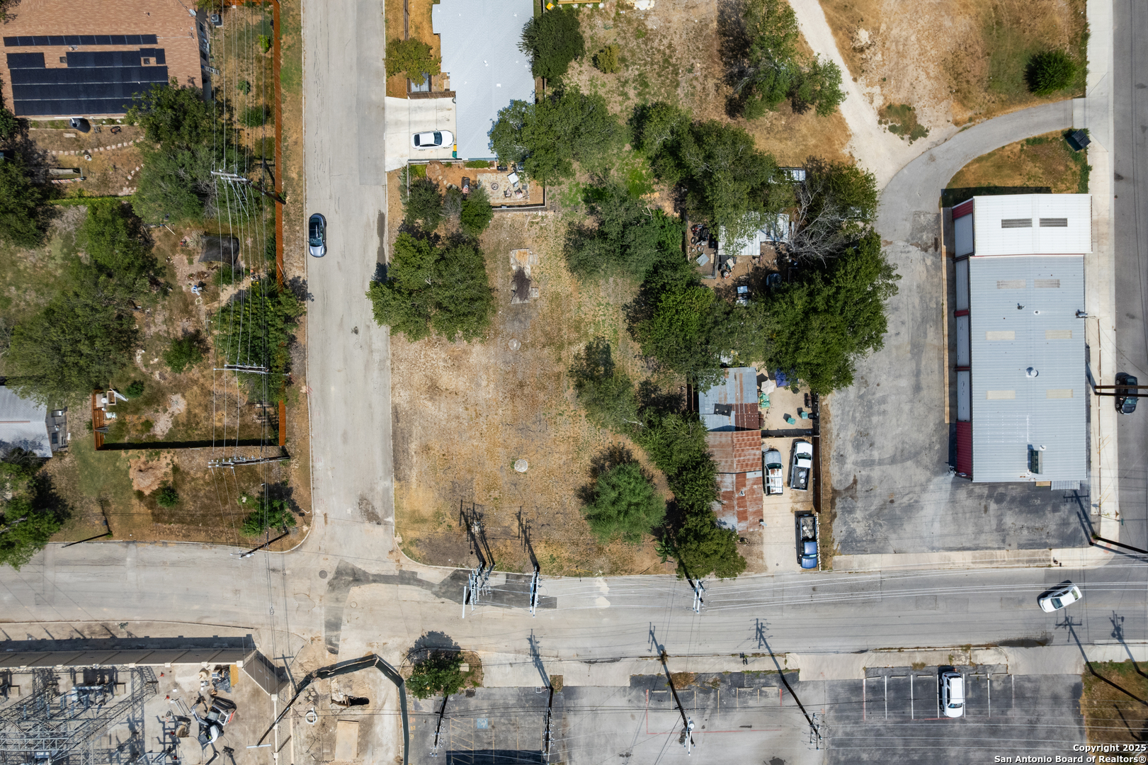205 W Aviation Blvd