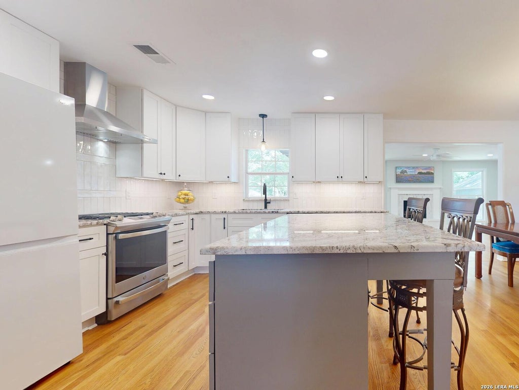 Photo of 126 BREES BLVD, San Antonio, TX 78209 (MLS # 1990368)