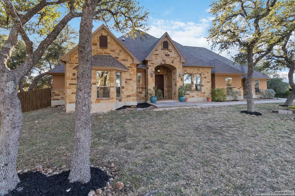 Photo of 129 Legacy, New Braunfels, TX 78132 (MLS # 1923069)