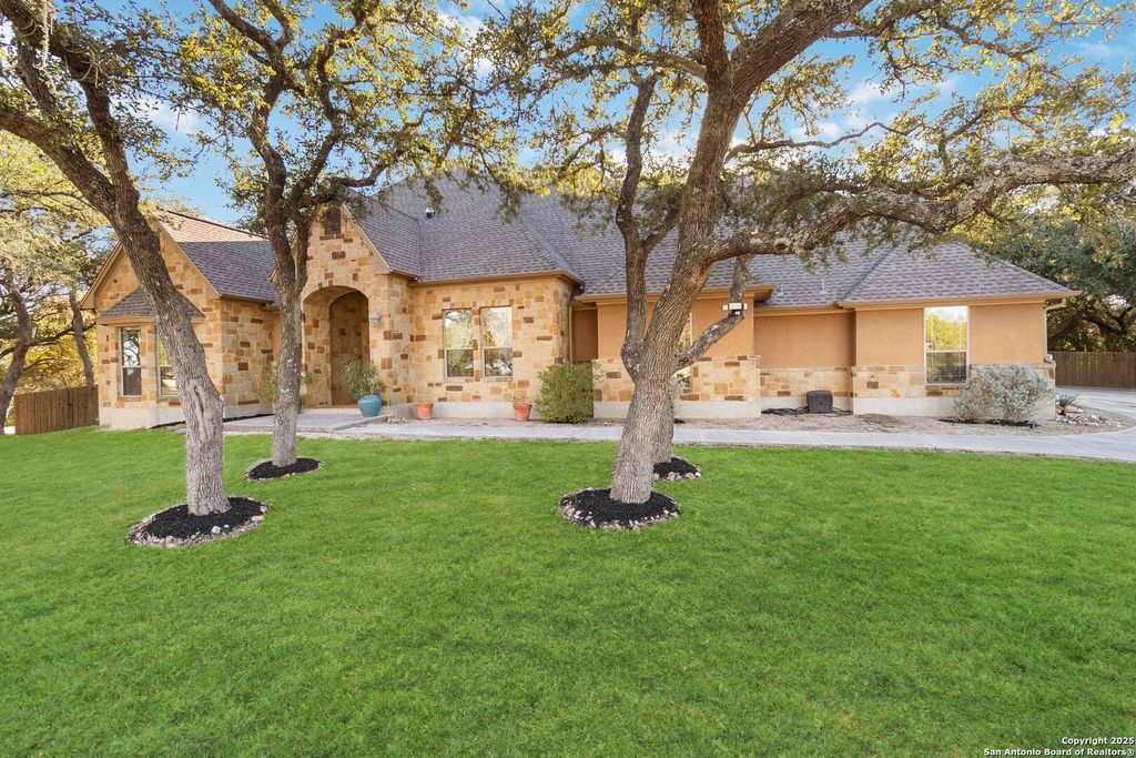 Photo of 129 Legacy, New Braunfels, TX 78132 (MLS # 1923069)