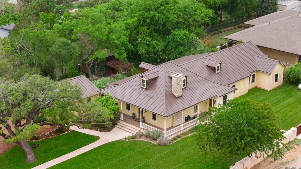 Photo of 107 High Street, Comfort, TX 78013 (MLS # 1961654)