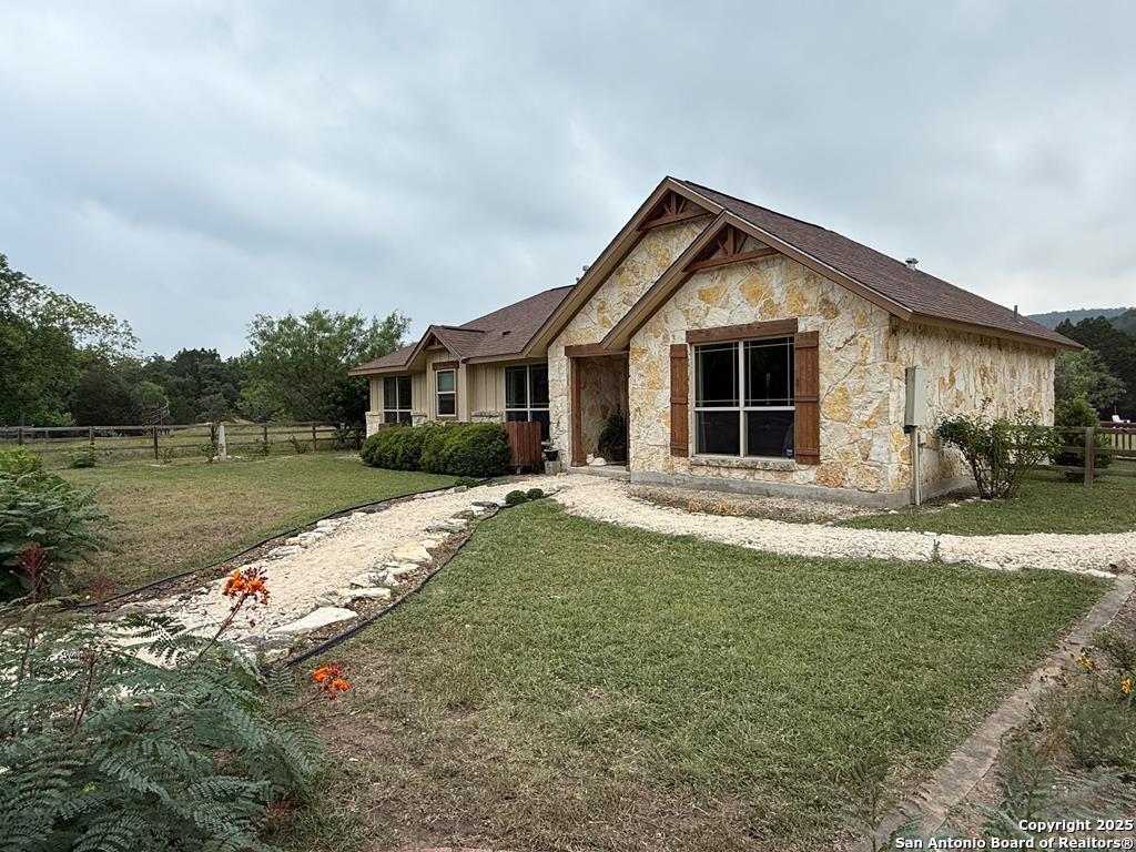 28799 N US Hwy 83