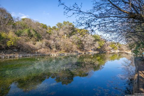 101 E EDGEWATER TER New Braunfels TX 78130