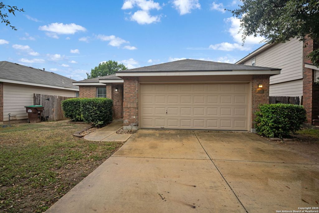 Photo of 10514 Marigold Bay, San Antonio, TX 78254 (MLS # 1899149)