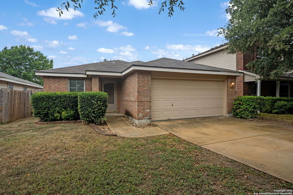 Photo of 10514 Marigold Bay, San Antonio, TX 78254 (MLS # 1899149)