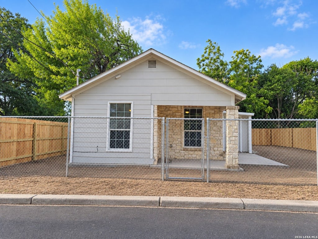 Photo of 772 4TH ST, Seguin, TX 78155 (MLS # 2016122)
