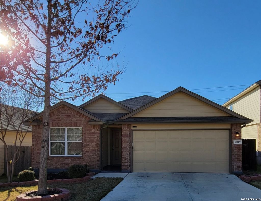 Photo of 2019 Emerald Edge, San Antonio, TX 78245 (MLS # 1954976)