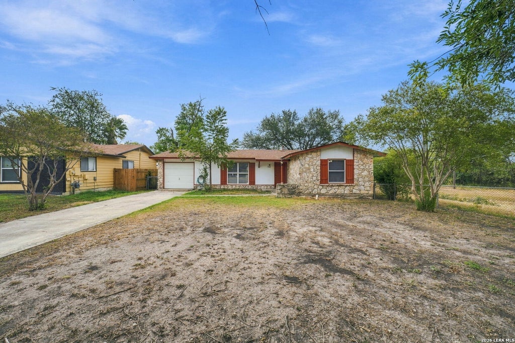 Photo of 5402 Lake Grove Dr, San Antonio, TX 78244 (MLS # 2017343)