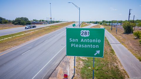 Tiny photo for TBD LOOP 1604 E, San Antonio, TX 78221 (MLS # 1625888)