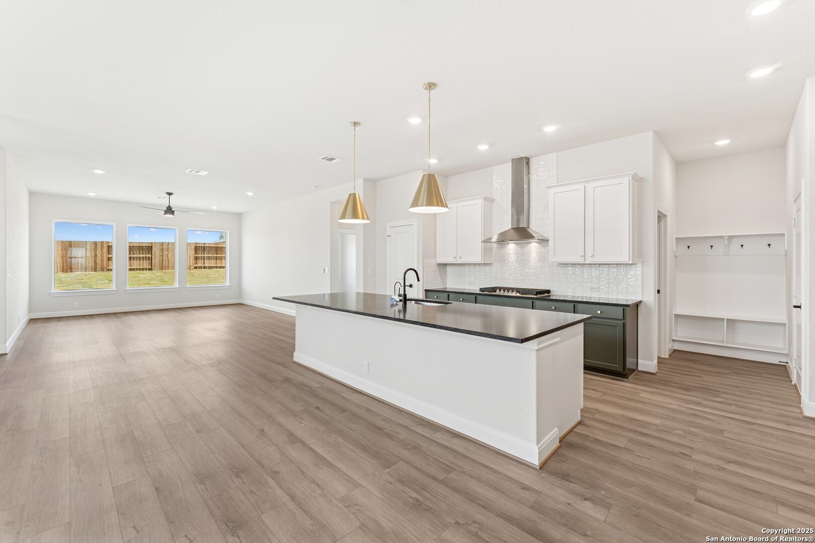 1315 Webb Creek