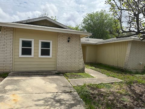 Photo of 4911 LONGFELLOW BLVD, San Antonio, TX 78217 (MLS # 1957249)