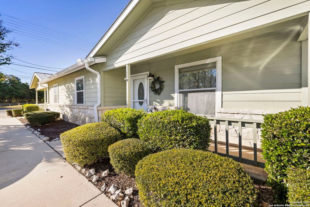 Photo of 121 S Plant Ave APT 102 #APT 102, Boerne, TX 78006 (MLS # 1922743)