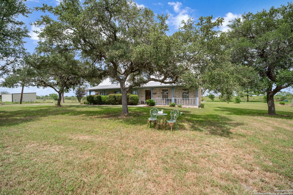 Photo of 210 Tolle Rd, Cibolo, TX 78108 (MLS # 1892073)