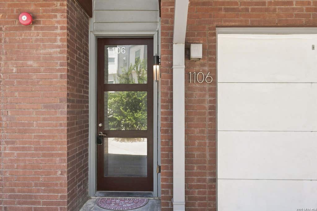 Photo of 1106 E QUINCY ST, San Antonio, TX 78212 (MLS # 2005803)