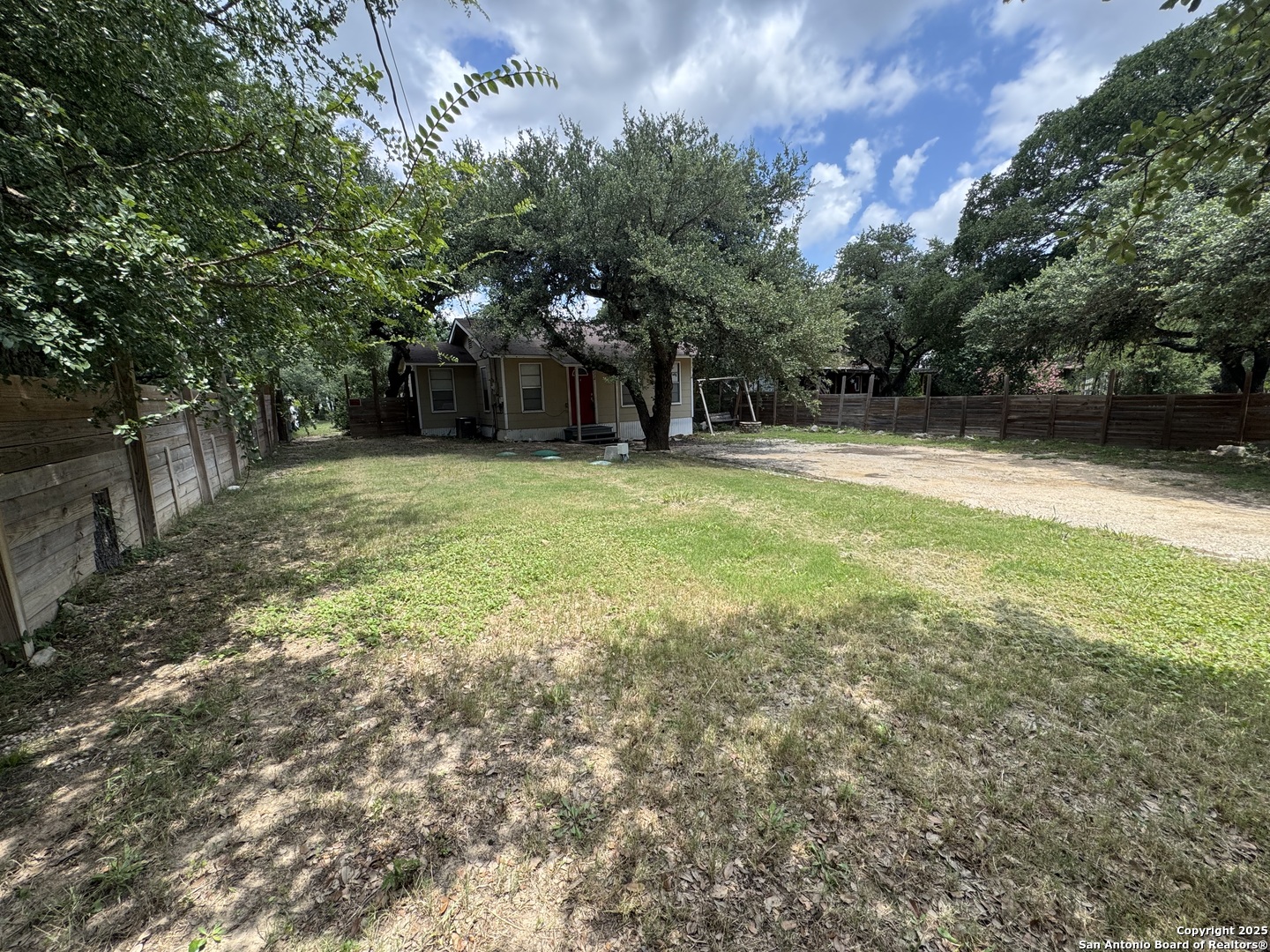 272 WEATHERBY DR