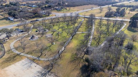 A home in Floresville