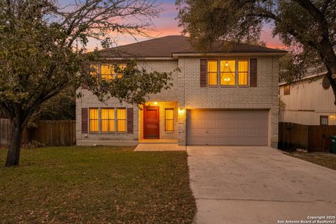 13395 Galicia Universal City TX 78148