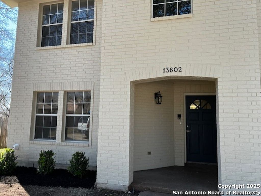 Photo of 13602 POSSUM HILL, San Antonio, TX 78232 (MLS # 1957000)