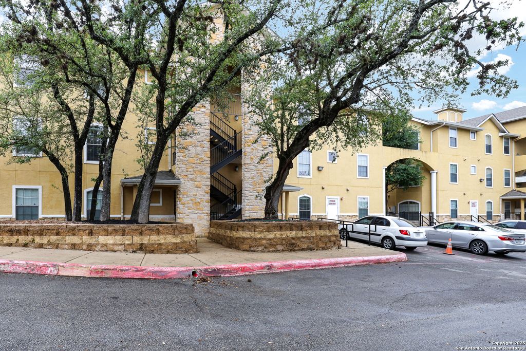 Photo of 7323 Snowden Rd 3302 #3302, San Antonio, TX 78240 (MLS # 1882568)