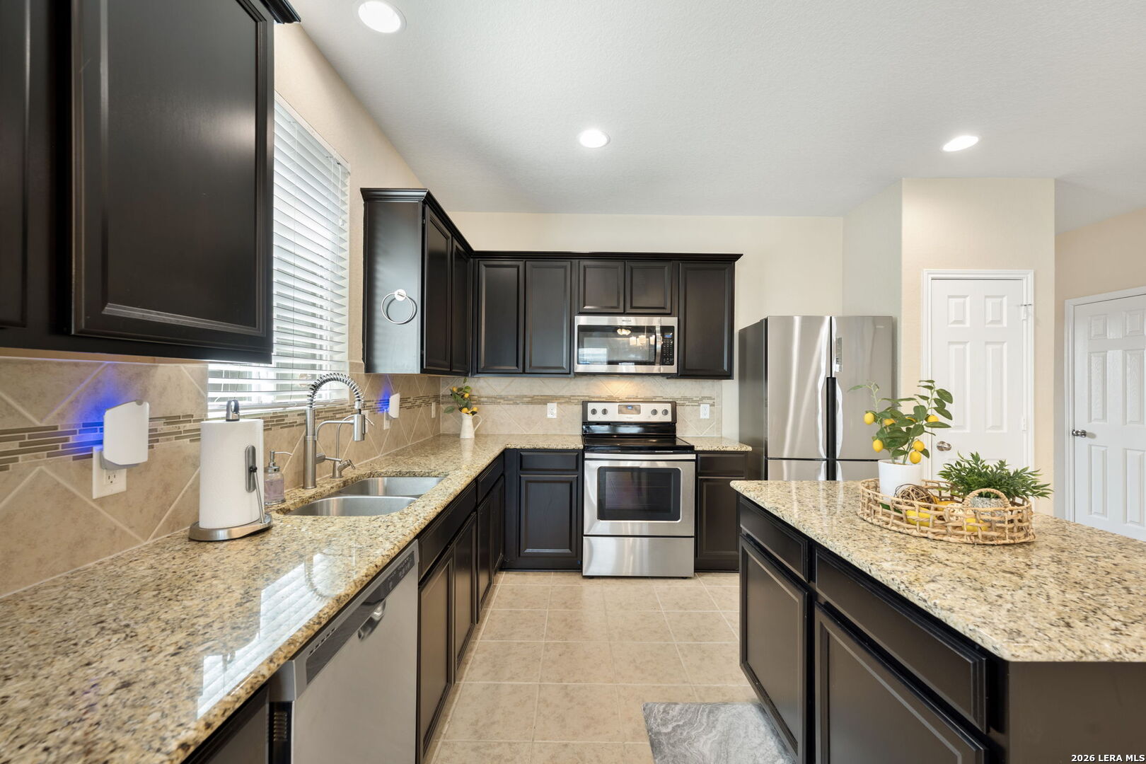 Photo 1 of 25 — 8722 BUGGY LN, Converse, TX 78109